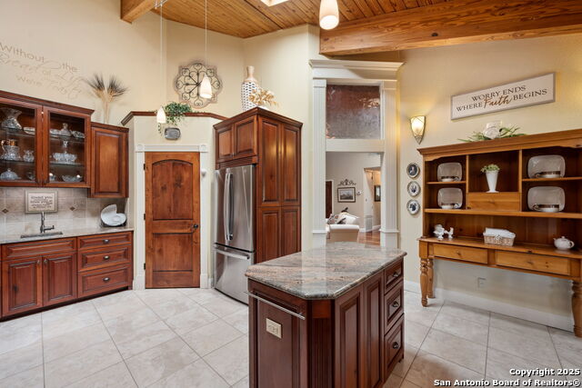 Image 39 of 52 For 8110 Park Lane