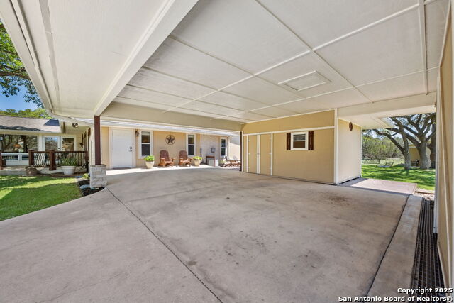 Image 4 of 52 For 8110 Park Lane