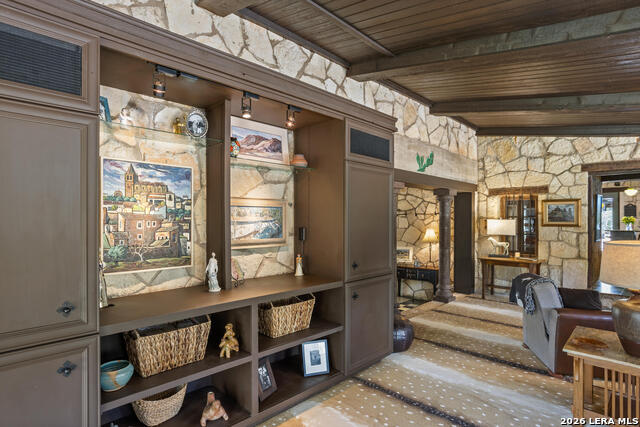 Image 19 of 41 For 132 Ridge  