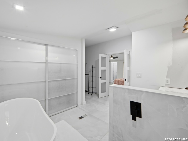 Image 18 of 47 For 19320 Leal St