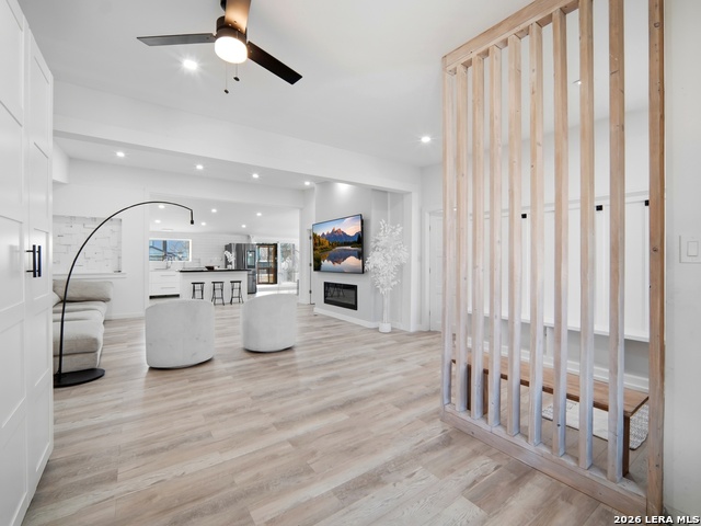 Image 27 of 47 For 19320 Leal St