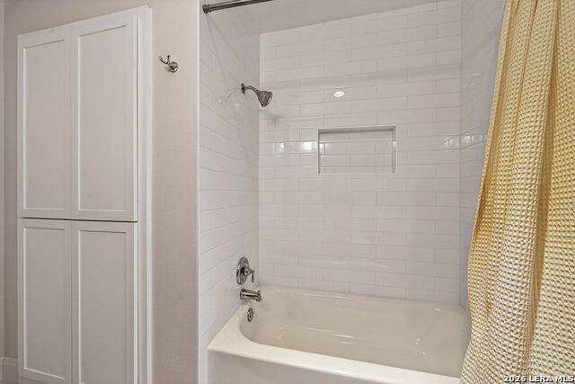 Image 23 of 34 For 348 Funston  