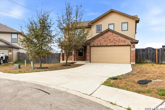 Image 2 of 32 For 2935 Thackery Groove