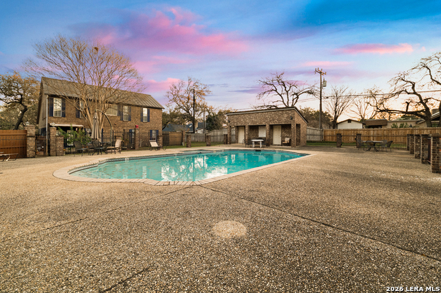 Image 33 of 38 For 16710 Henderson Pass