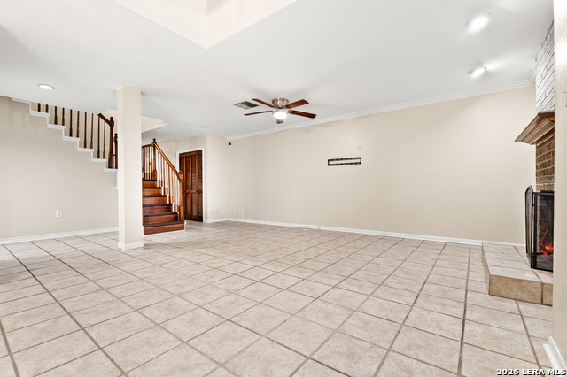 Image 7 of 38 For 16710 Henderson Pass