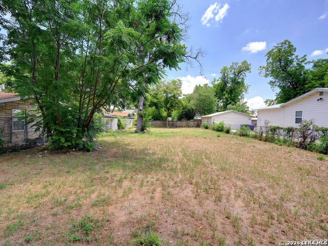 Image 4 of 6 For 234 Russell  