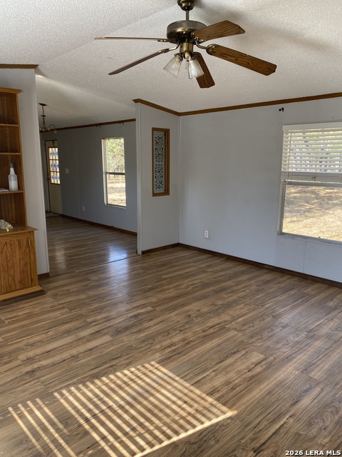 Image 6 of 10 For 408 Oak Hollow