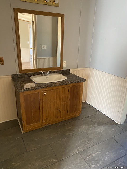 Image 9 of 10 For 408 Oak Hollow