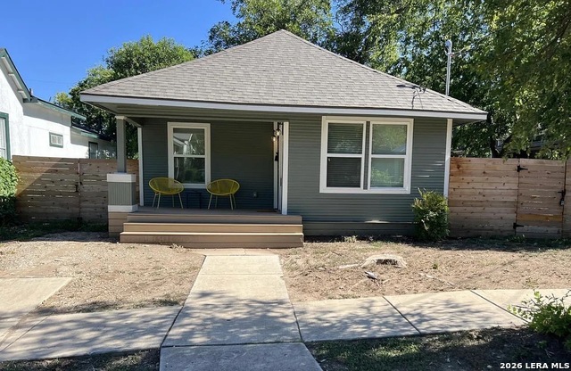 Details for 426 Woodlawn E, San Antonio, TX 78212