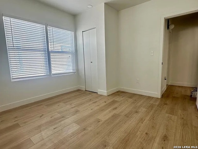 Image 5 of 11 For 426 Woodlawn E