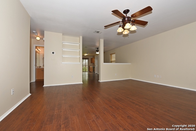 Image 11 of 27 For 10707 Shaenridge N