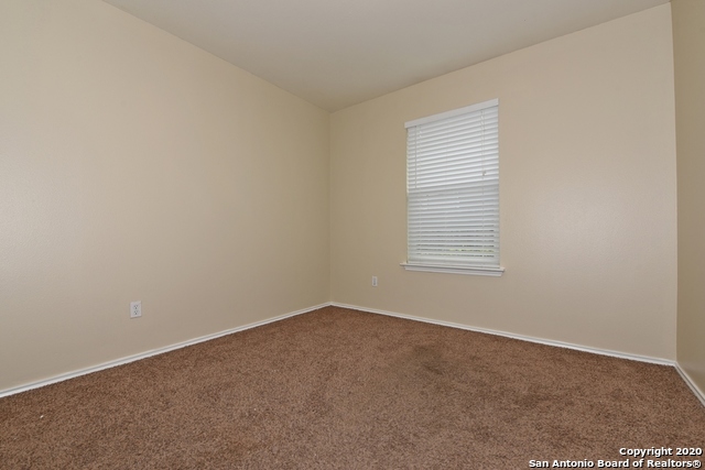 Image 18 of 27 For 10707 Shaenridge N