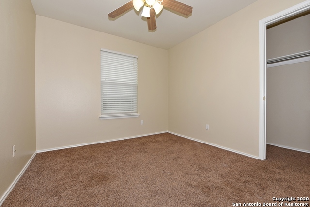 Image 19 of 27 For 10707 Shaenridge N