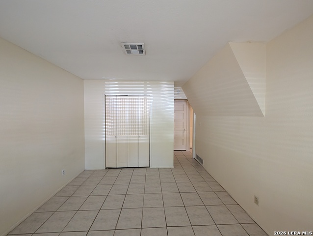 Image 10 of 16 For 164 Union Ave S 102