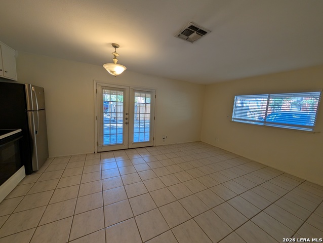 Image 5 of 16 For 164 Union Ave S 102