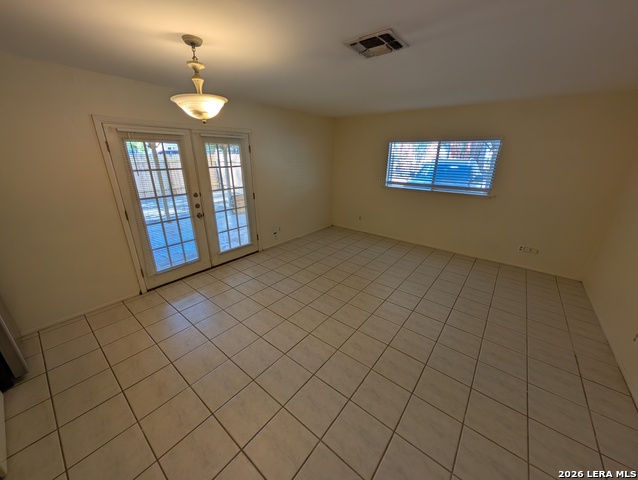 Image 6 of 16 For 164 Union Ave S 102