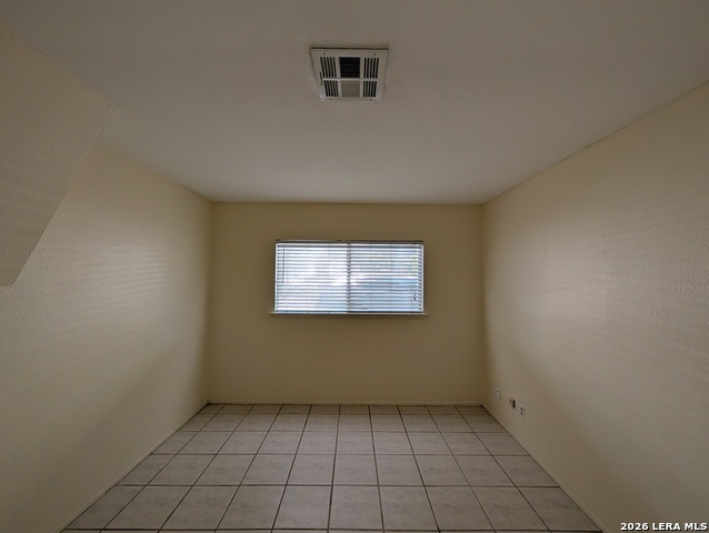 Image 8 of 16 For 164 Union Ave S 102