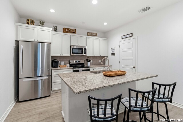 Image 10 of 30 For 2061 Robin Hood