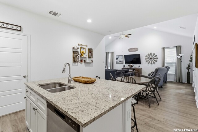 Image 13 of 30 For 2061 Robin Hood