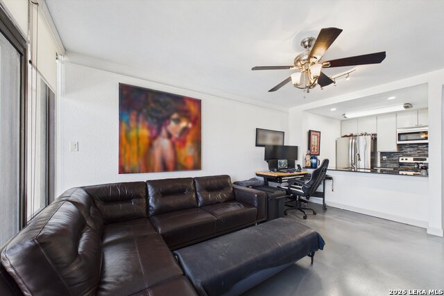 Image 12 of 34 For 7701 Wurzbach  1803