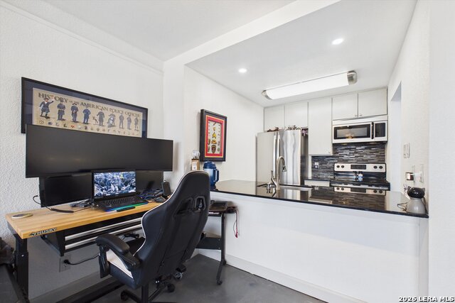 Image 8 of 34 For 7701 Wurzbach  1803