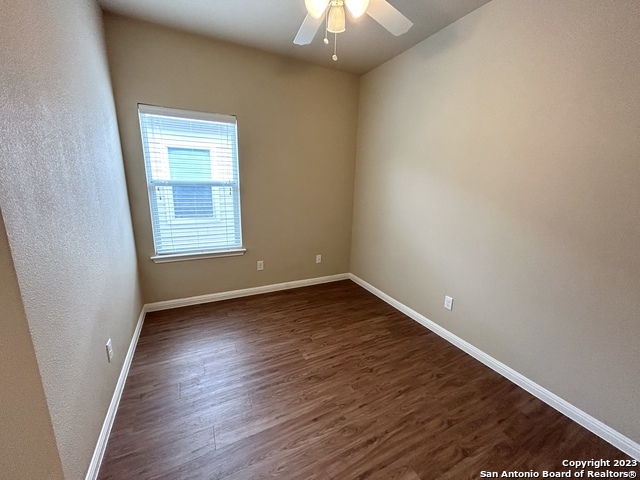 Image 14 of 23 For 565 Advantage