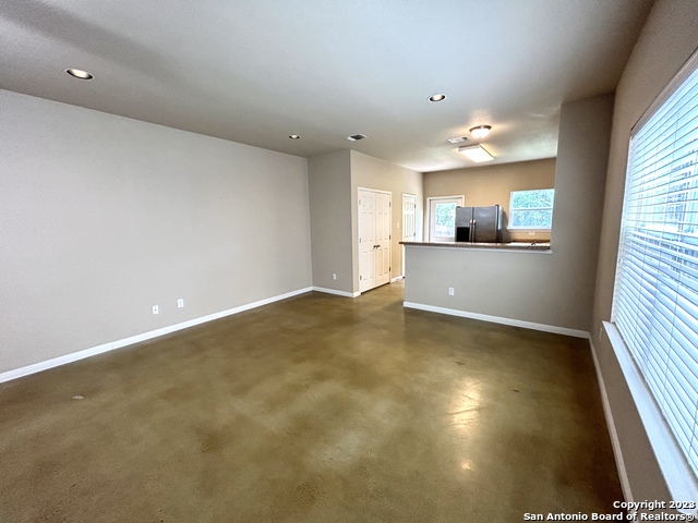 Image 4 of 23 For 565 Advantage