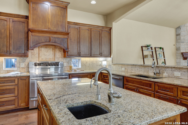 Image 16 of 49 For 7607 Sky Loop