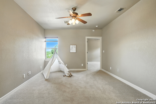 Image 28 of 49 For 7607 Sky Loop