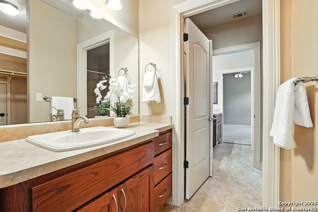 Image 29 of 49 For 7607 Sky Loop