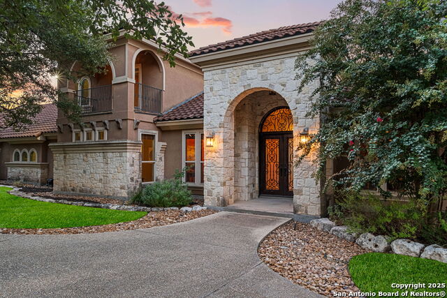 Image 3 of 49 For 7607 Sky Loop