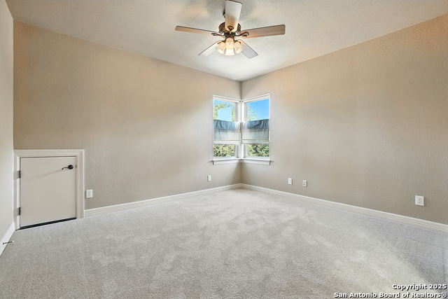 Image 31 of 49 For 7607 Sky Loop