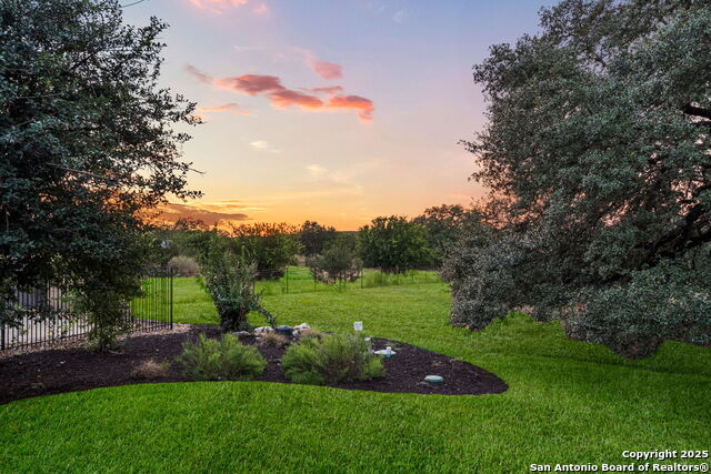 Image 39 of 49 For 7607 Sky Loop