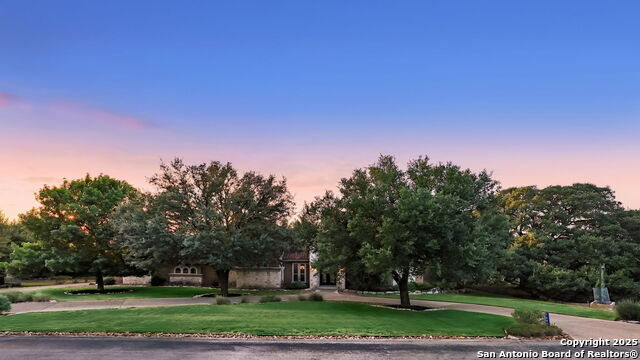 Image 41 of 49 For 7607 Sky Loop