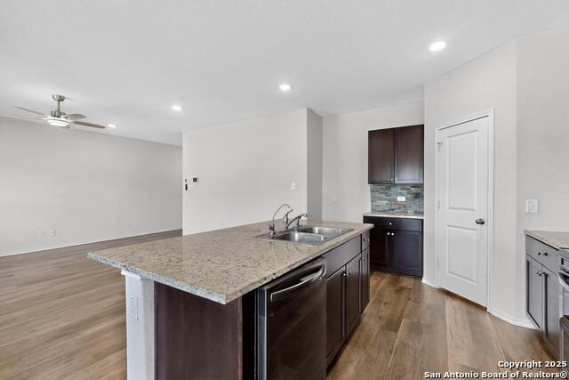 Image 5 of 34 For 13415 Winemaker