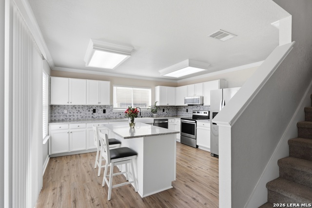 Image 11 of 35 For 1410 Barker Bay