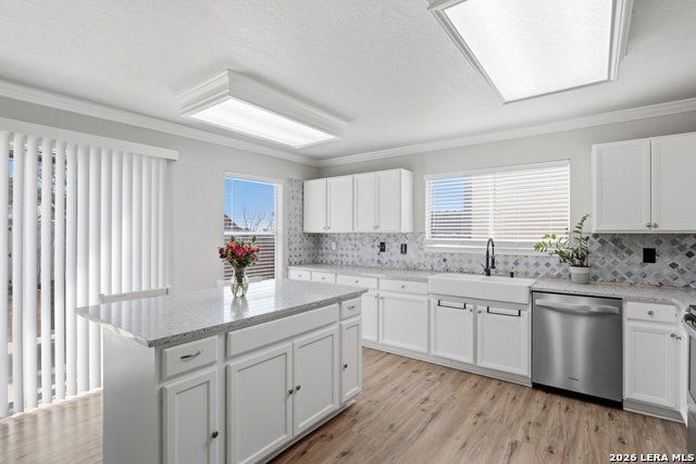 Image 9 of 35 For 1410 Barker Bay