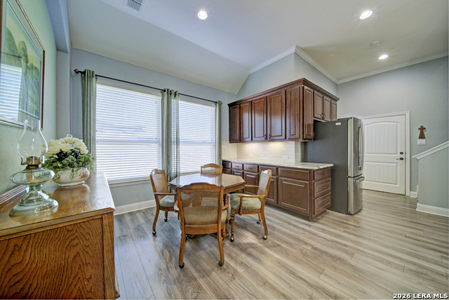 Image 12 of 48 For 415 Mission Hill