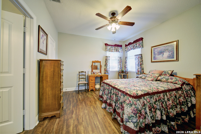 Image 23 of 48 For 415 Mission Hill