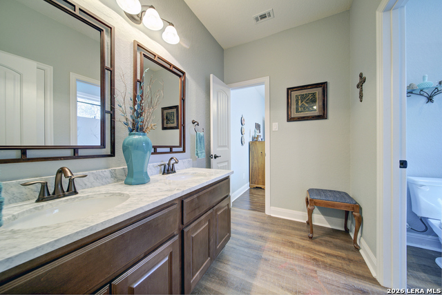 Image 25 of 48 For 415 Mission Hill