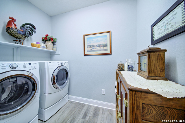 Image 32 of 48 For 415 Mission Hill