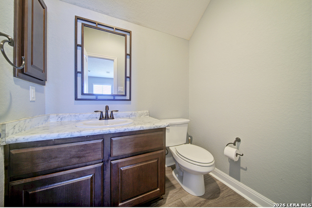 Image 37 of 48 For 415 Mission Hill