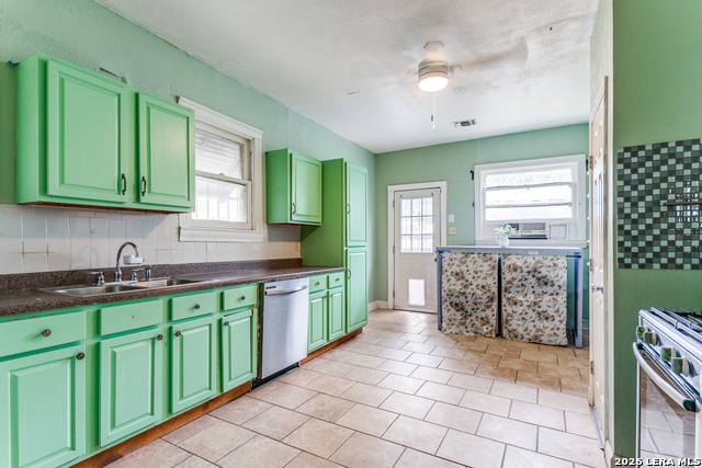 Image 10 of 22 For 521 Kayton  