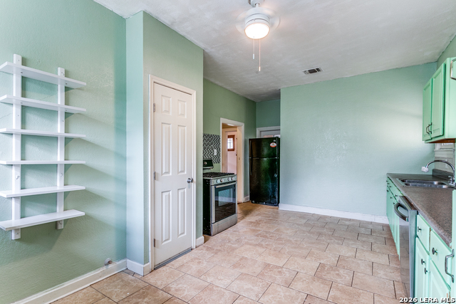 Image 9 of 22 For 521 Kayton  