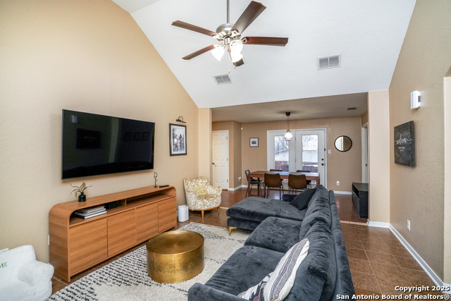 Image 11 of 23 For 6855 Atlas  