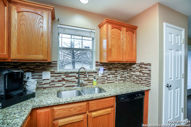 Image 15 of 23 For 6855 Atlas  