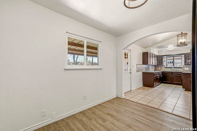 Image 13 of 28 For 106 Wayfarer