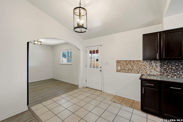 Image 18 of 28 For 106 Wayfarer