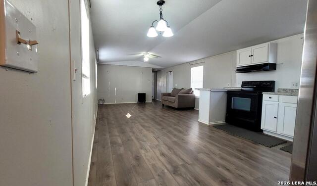 Image 6 of 15 For 243 Creeks End