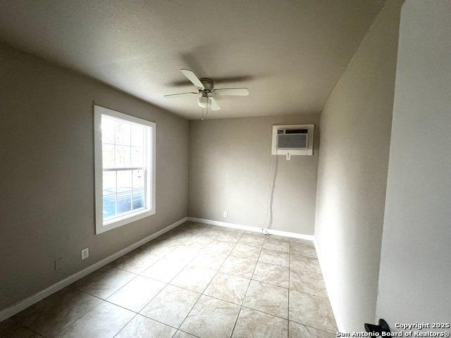 Image 8 of 13 For 6214 Slate Valley